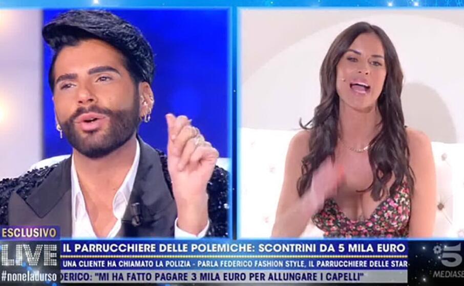 Antonella Mosetti e Federico Fashion Style litigano a Live Non è la D’Urso: ‘Per colpa tua ho perso i capelli’ (VIDEO)