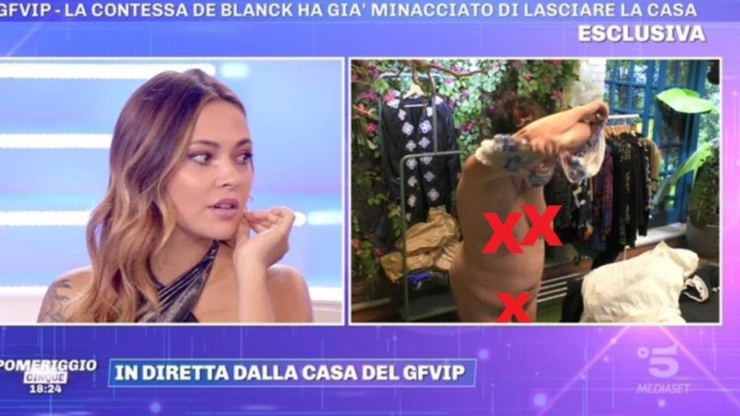 La De Blanck appare nuda in diretta a Pomeriggio 5, colpa della regia del GFVip, il video!