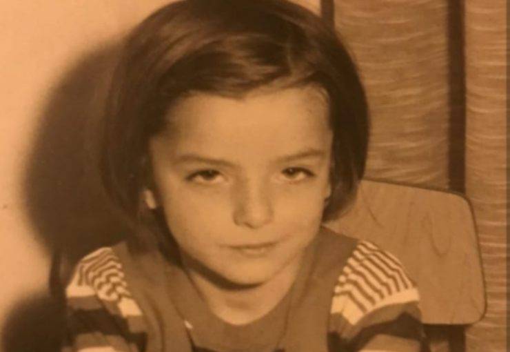 Chi è questa bambina? Oggi è la mamma di un concorrente del GF Vip 5