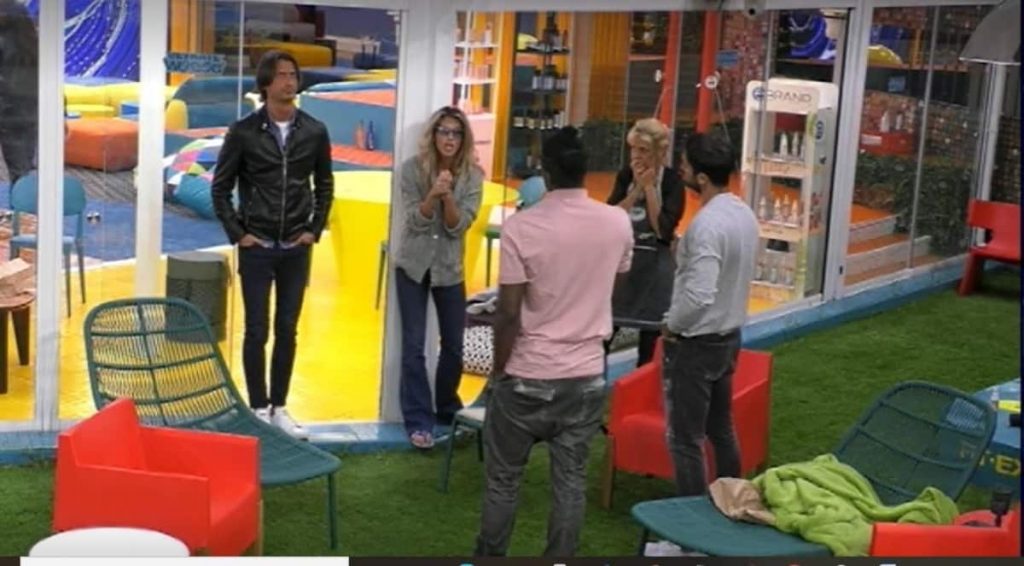 Guenda Goria e Enock litigano al GF VIP 5 per colpa di Balotelli e in casa scoppia il caos