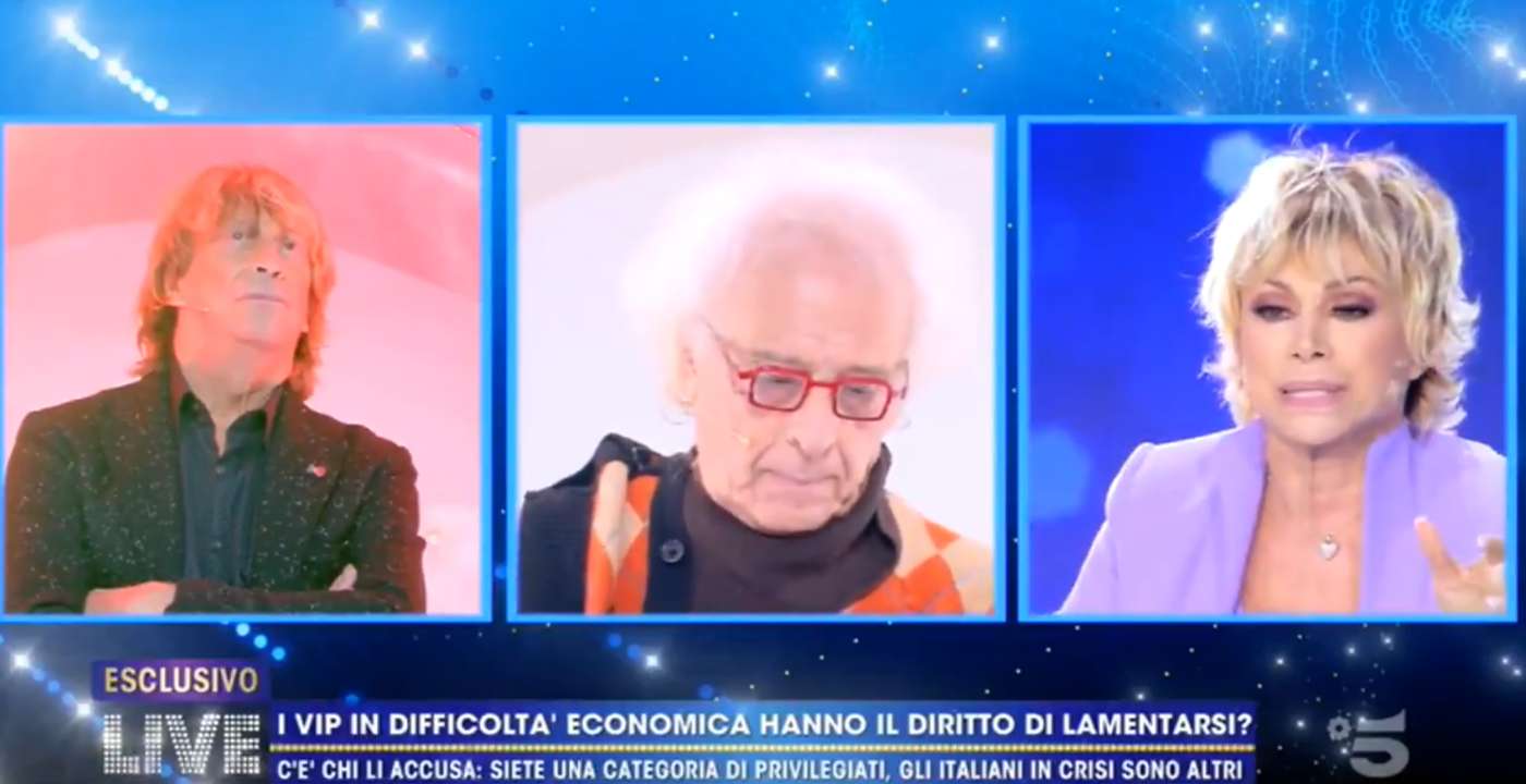 Live – Non è la d’Urso, i Vip tornano a parlare delle loro pensioni: “Non è facile”