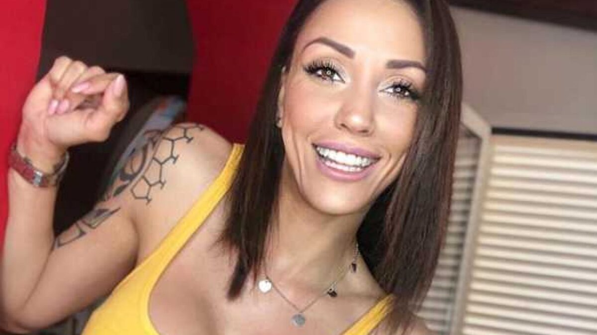 Selvaggia Roma alle strette ammette: ‘E’ vero ho il covid, ho mentito’