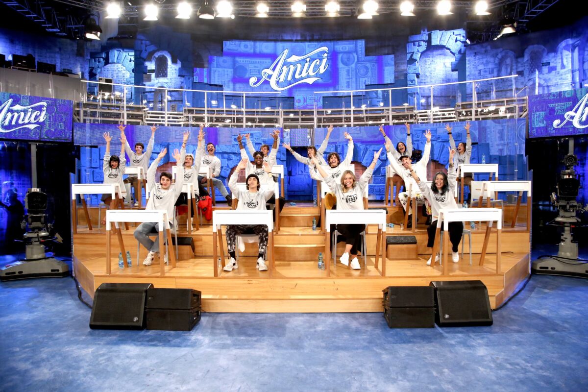 La classe di Amici 20 è composta, ora sta a loro, intanto conosciamo alcuni di loro