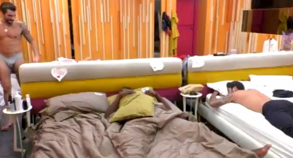 Elisabetta Gregoraci e i pacchi (non di Natale): “Pierpaolo batte tutti”