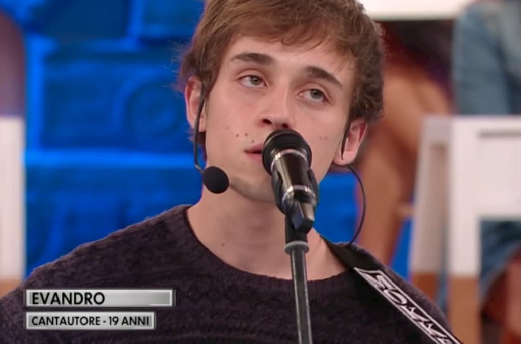 Amici 20, Anticipazione sul daytime, che raddoppia, con i prof che litigano per Evandro