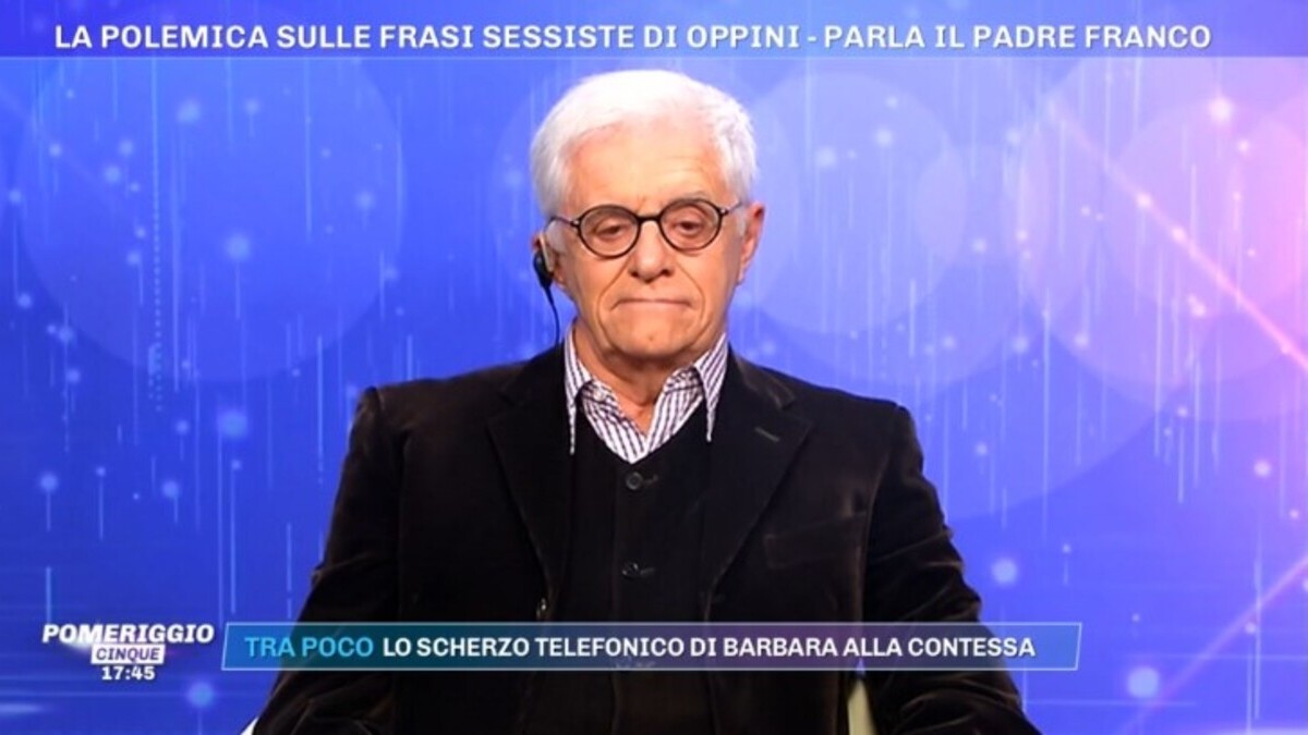 Franco Oppini brutta figura a Pomeriggio 5:’ Al GF Vip 5 si baciano tra donne, non sono normali’