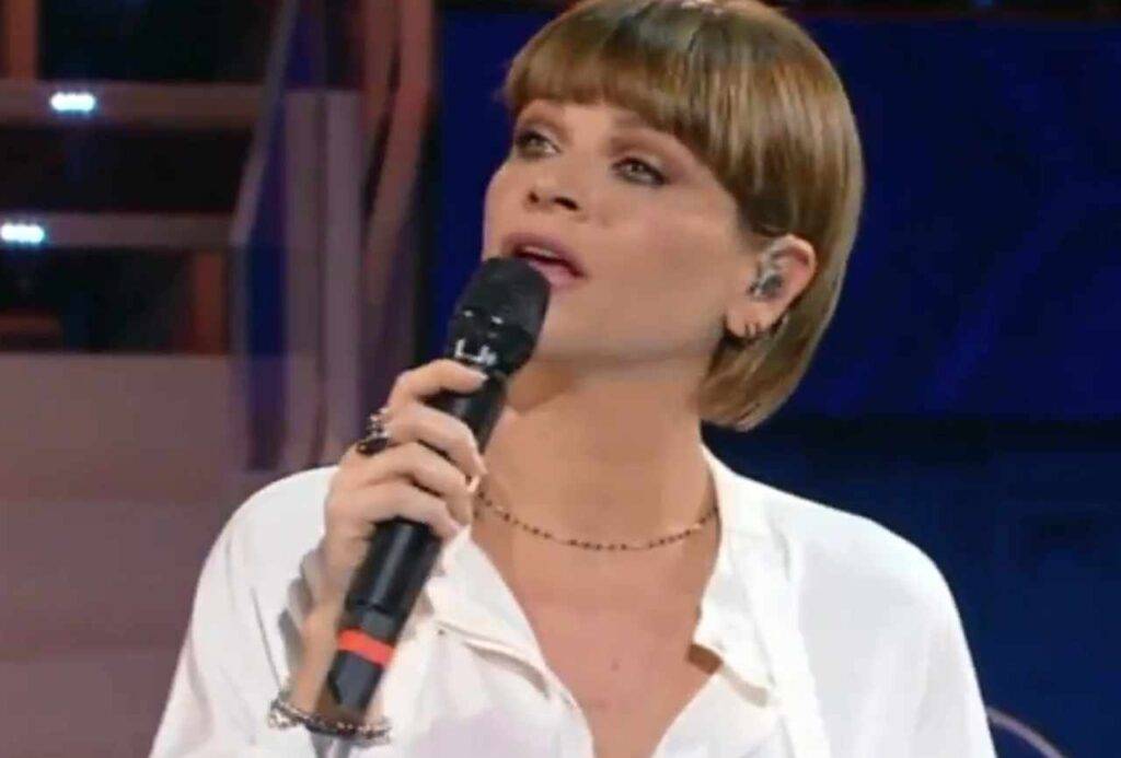 Alessandra Amoroso in tv da San Siro: il promo