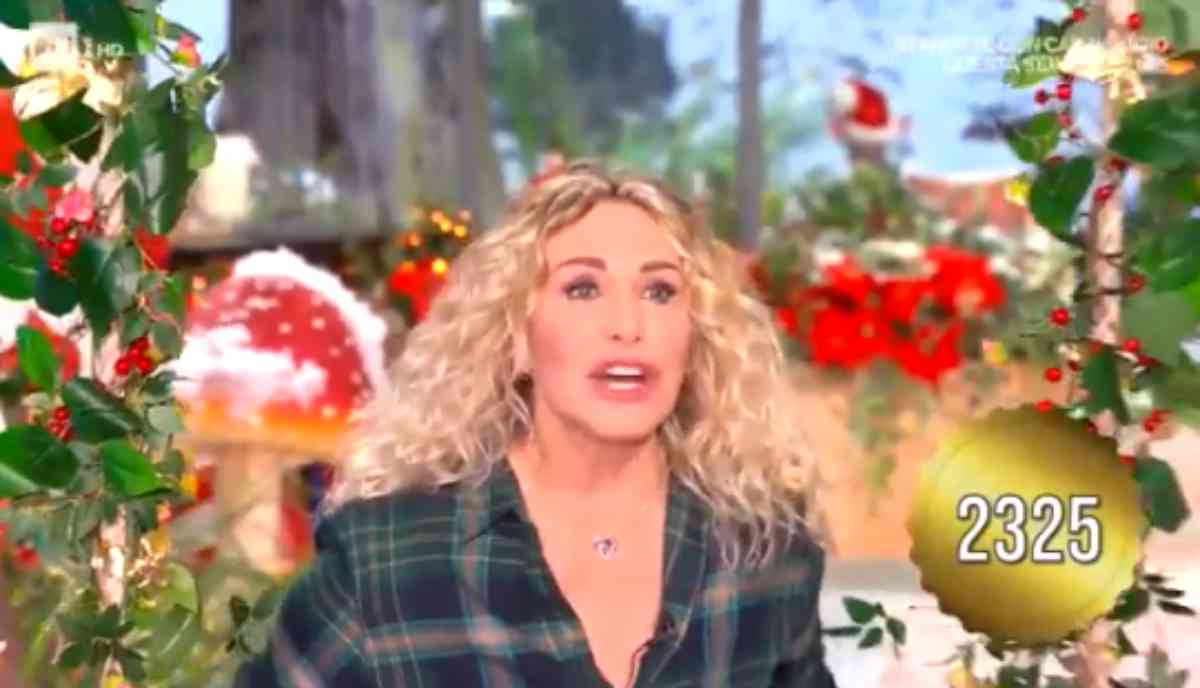 Antonella Clerici in lacrime a È sempre mezzogiorno: "La guerra è una realtà"