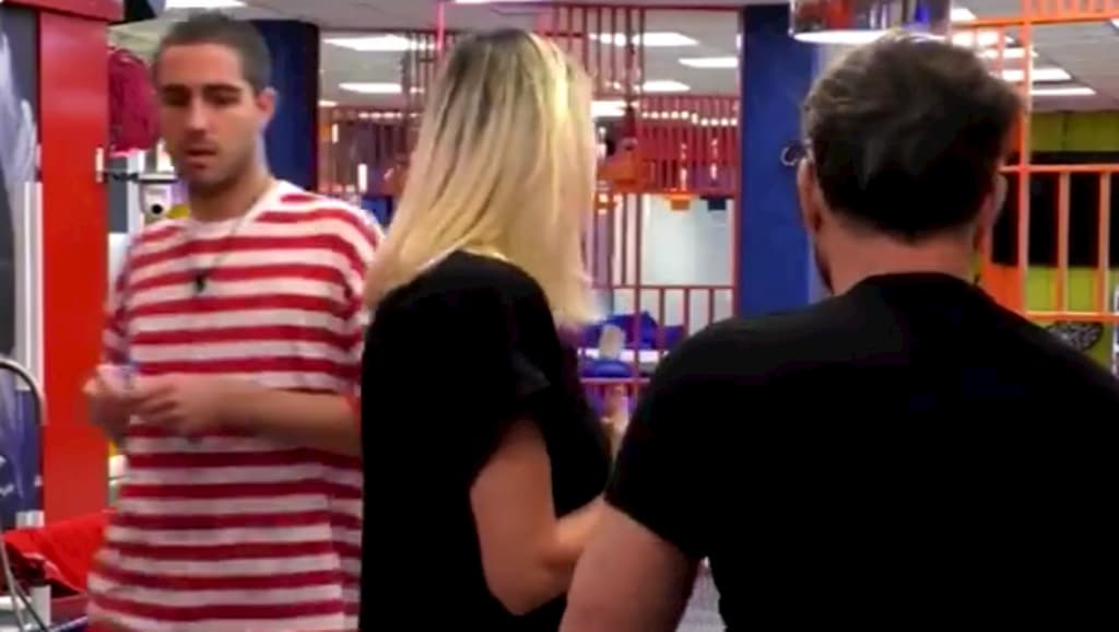 Tommaso Zorzi e Urtis il giorno dopo, scena imbarazzante di fronte a Stefania