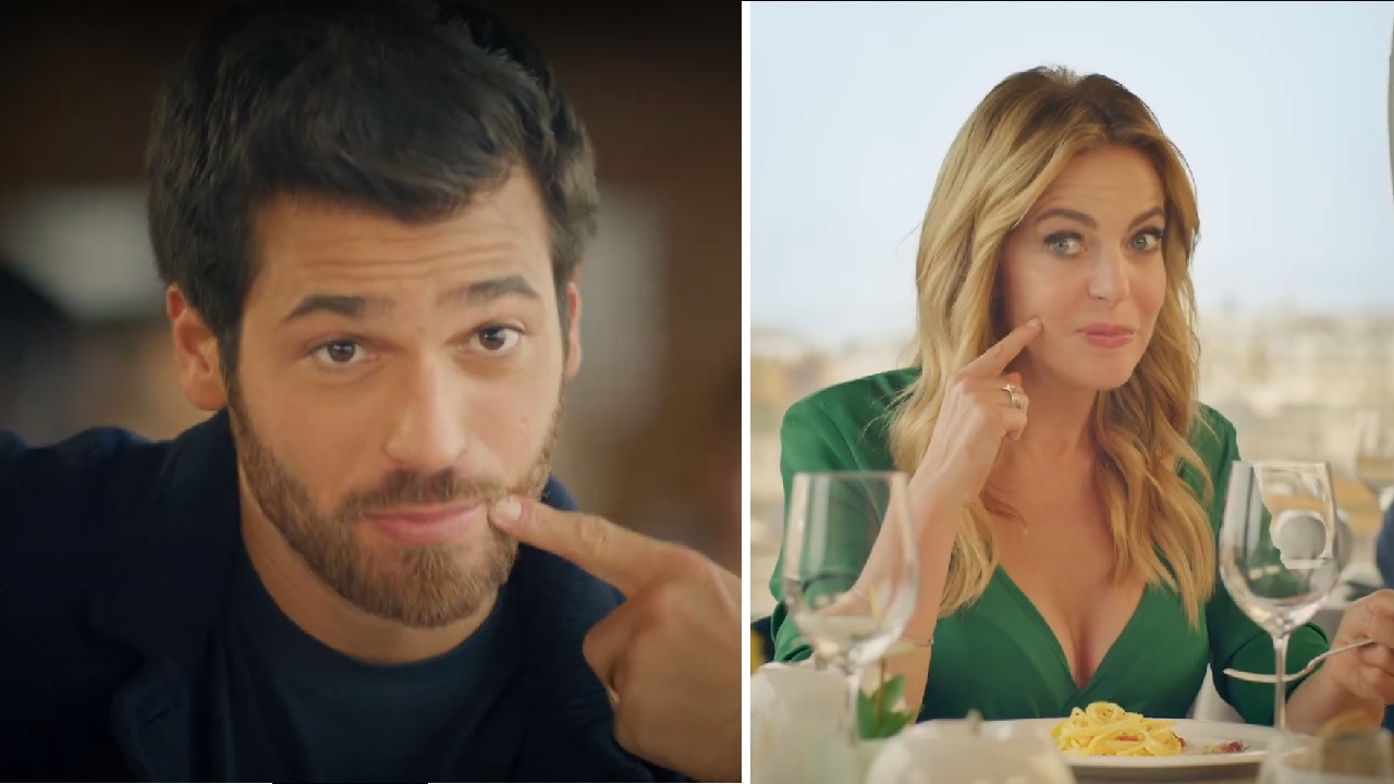 Lo spot con Can Yaman e Claudia Gerini: le reazioni del pubblico Lo spot con Can Yaman e Claudia Gerini: le reazioni del pubblico