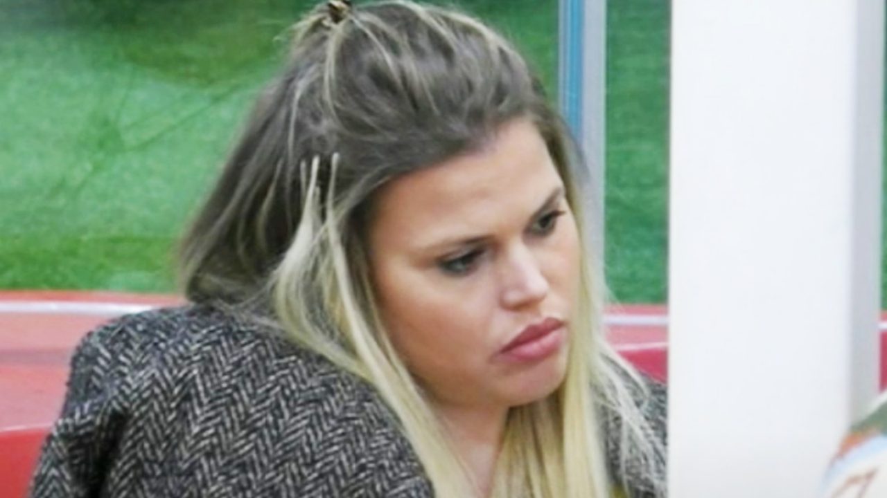 GF Vip, Carlotta Dell’Isola delude i fan: “Ma è entrata in casa?” Cosa sta succedendo