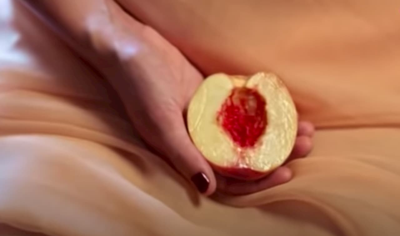 Perché lo spot Nuvenia è finito di nuovo nei guai