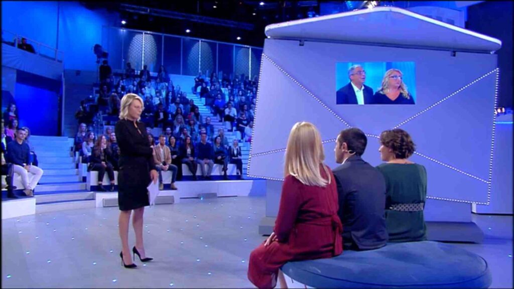 Maria De Filippi perde le staffe a C'è Posta per Te durante la storia di Danilo e Rosy