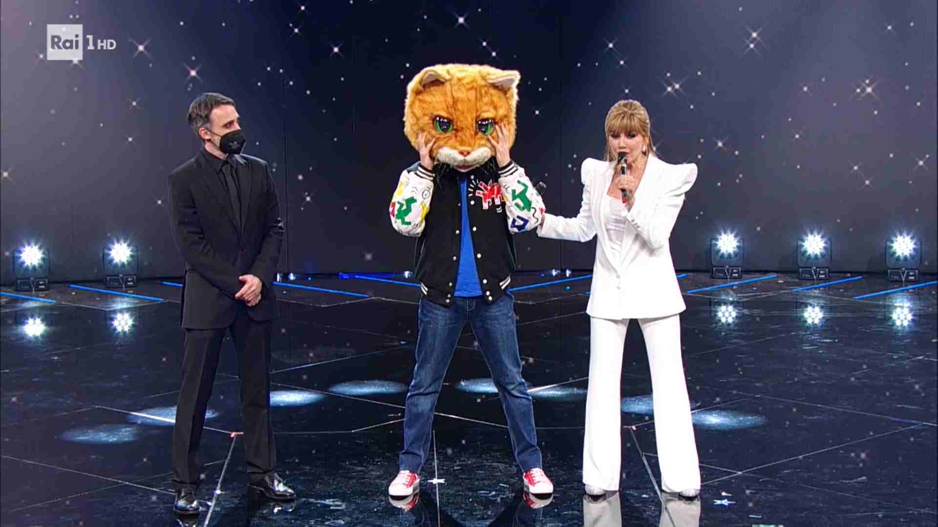 Il Cantante Mascherato, quarta puntata 19 febbraio: eliminato il Gatto, chi è