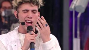 Aka7even ad Amici 20