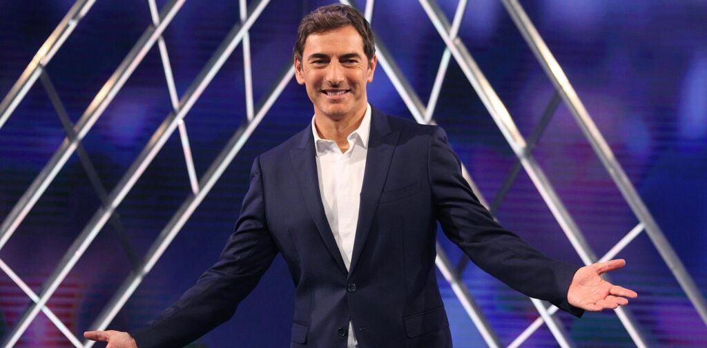 Nuovo orario nel sabato pomeriggio di Rai Uno per Italia Sì di Marco Liorni