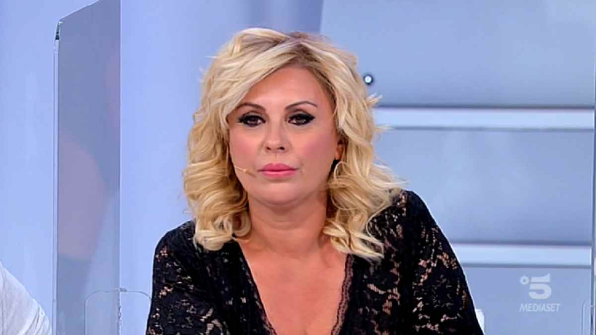 Tina Cipollari ha mentito sul nuovo fidanzato? Pare sia tutto inventato Tina Cipollari ha mentito sul nuovo fidanzato? Pare sia tutto inventato