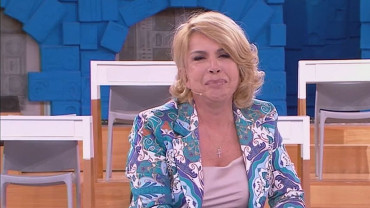 Anna Pettinelli di nuovo ad Amici 23: la telefonata di Maria De Filippi