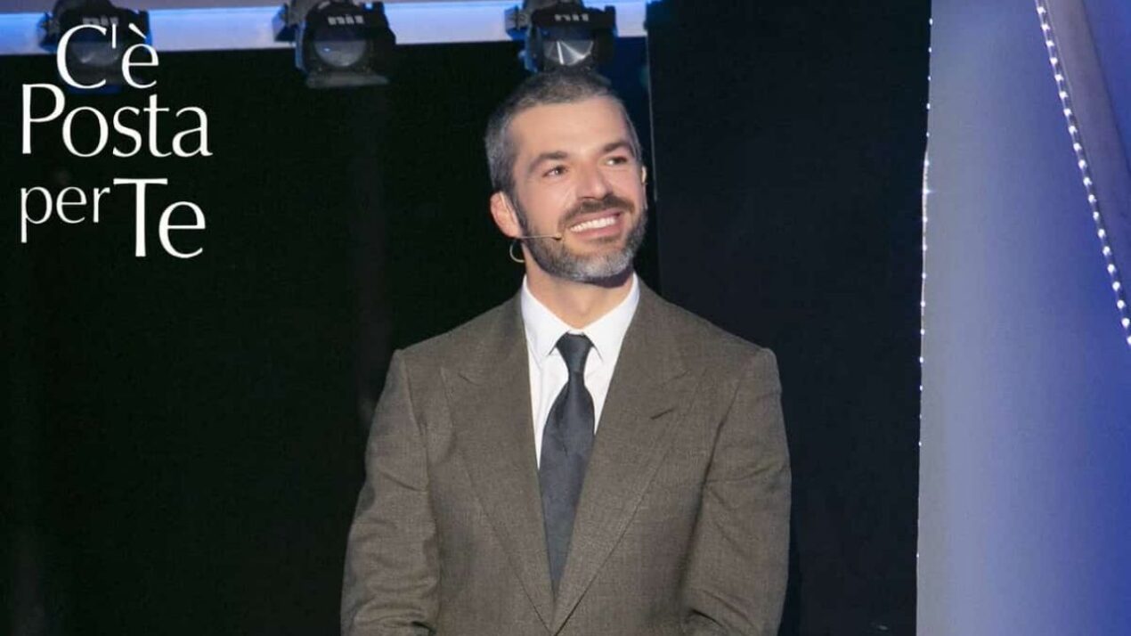 C'è Posta per Te: ospiti Luca Argentero e Baggio. Maria De Filippi criticata