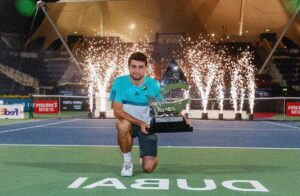 ATP Dubai, premiazione 2021 per il vincitore Karatsev