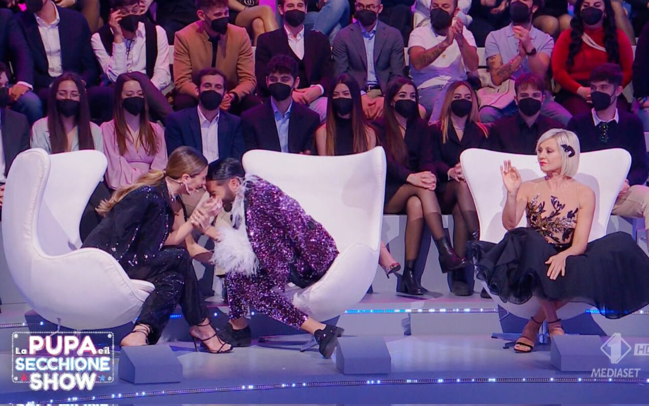 La Pupa e il Secchione Show: primi attriti nella giuria. "Mi irritate!"