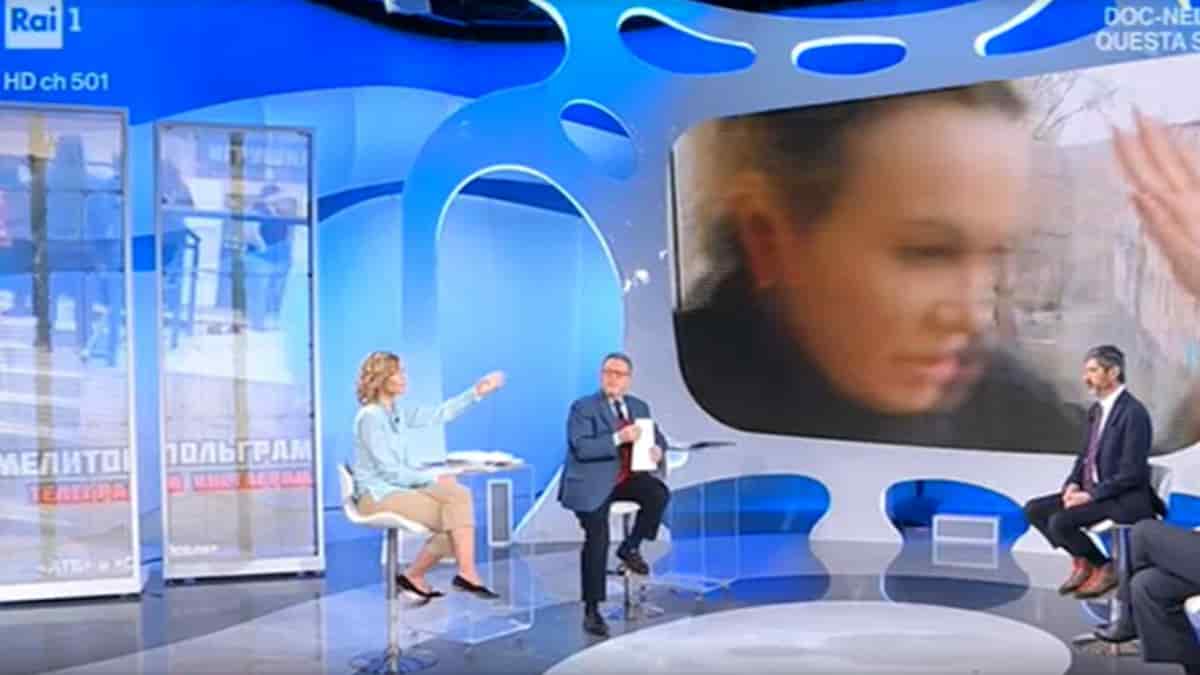 Unomattina, forze ucraine irrompono durante collegamento di Stefania Battistini