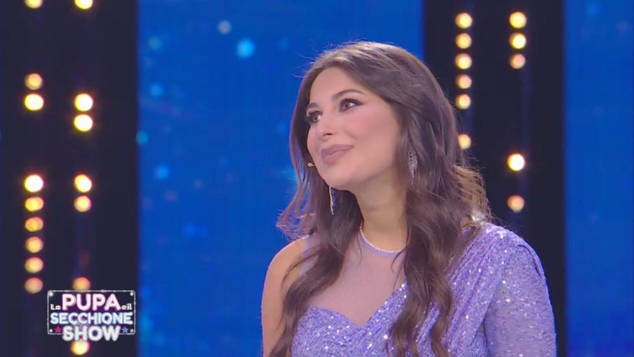 Maria Laura De Vitis  a La Pupa e il Secchione Show "persone vipere"