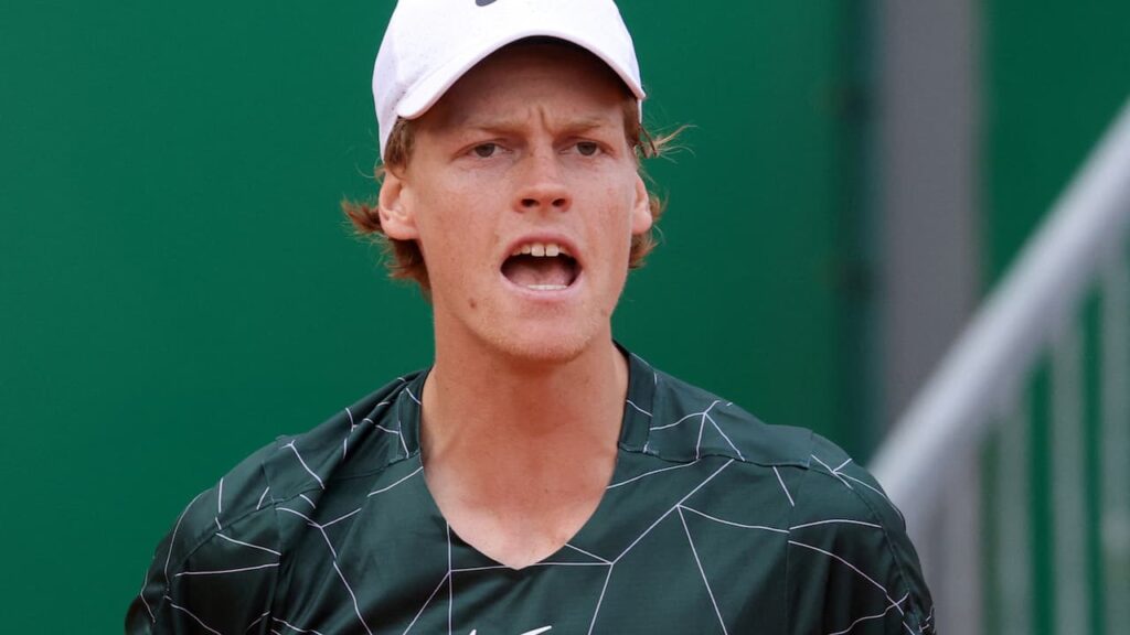 Jannik Sinner al terzo turno dell'ATP Montecarlo 2022