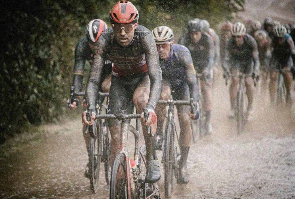 Gruppo corridori Parigi-Roubaix