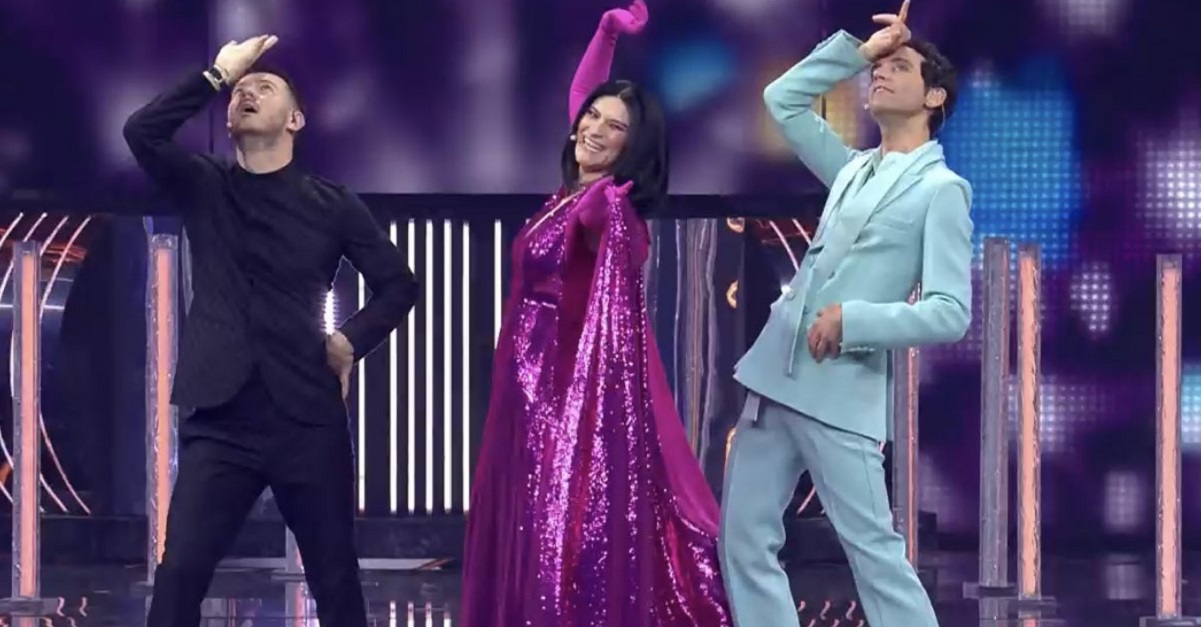 Eurovision 2022, scoppia la polemica social sull’omaggio a Raffaella Carrà