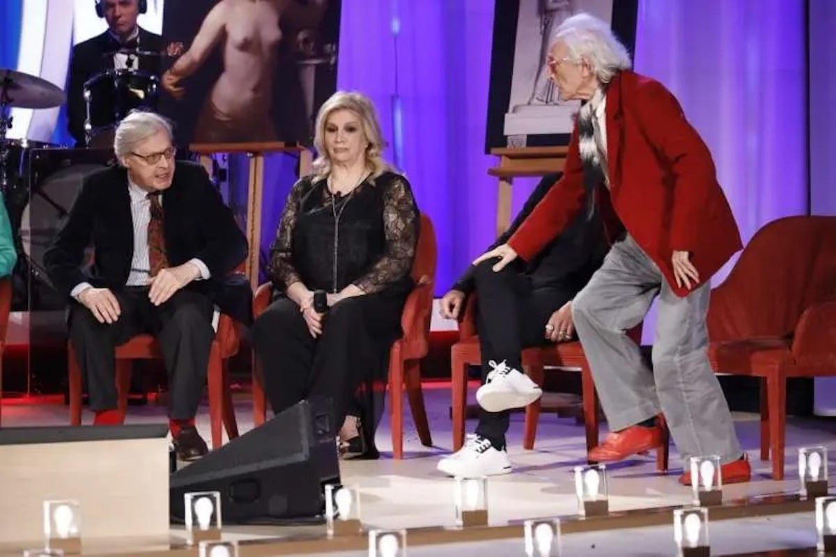 Maurizio Costanzo non ha censurato la rissa Sgarbi-Mughini: ecco i motivi