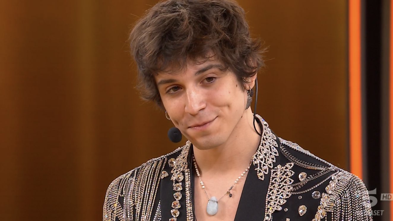 Alex Wyse svela che cosa succede con Cosmary e Luigi Strangis Alex Wyse svela che cosa succede con Cosmary e Luigi Strangis