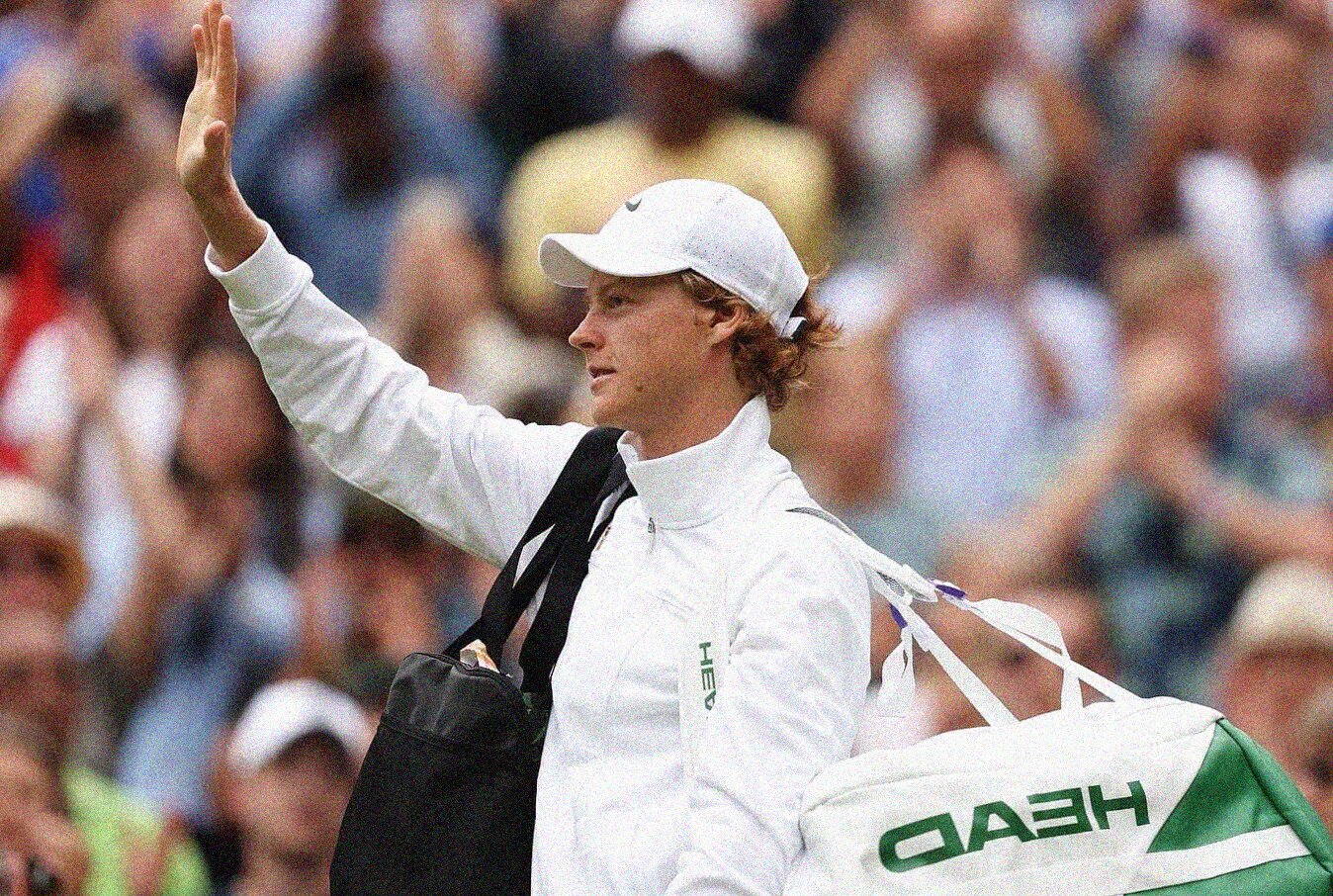 Jannik Sinner dopo l'eliminazione a Wimbledon 2022