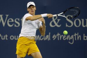 Jannik Sinner agli ottavi di finale al Masters 1000 di Cincinnati