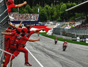 Pecco Bagnaia vince su Ducati al Gran Premio d'Austria 2022 della MotoGP