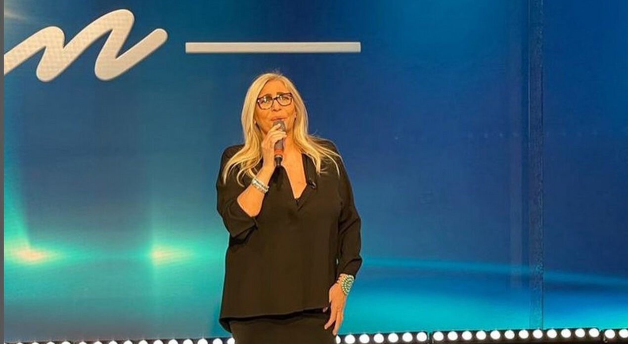 Domenica In anticipazioni 18 settembre: Venier tratta il caso Totti-Blasi