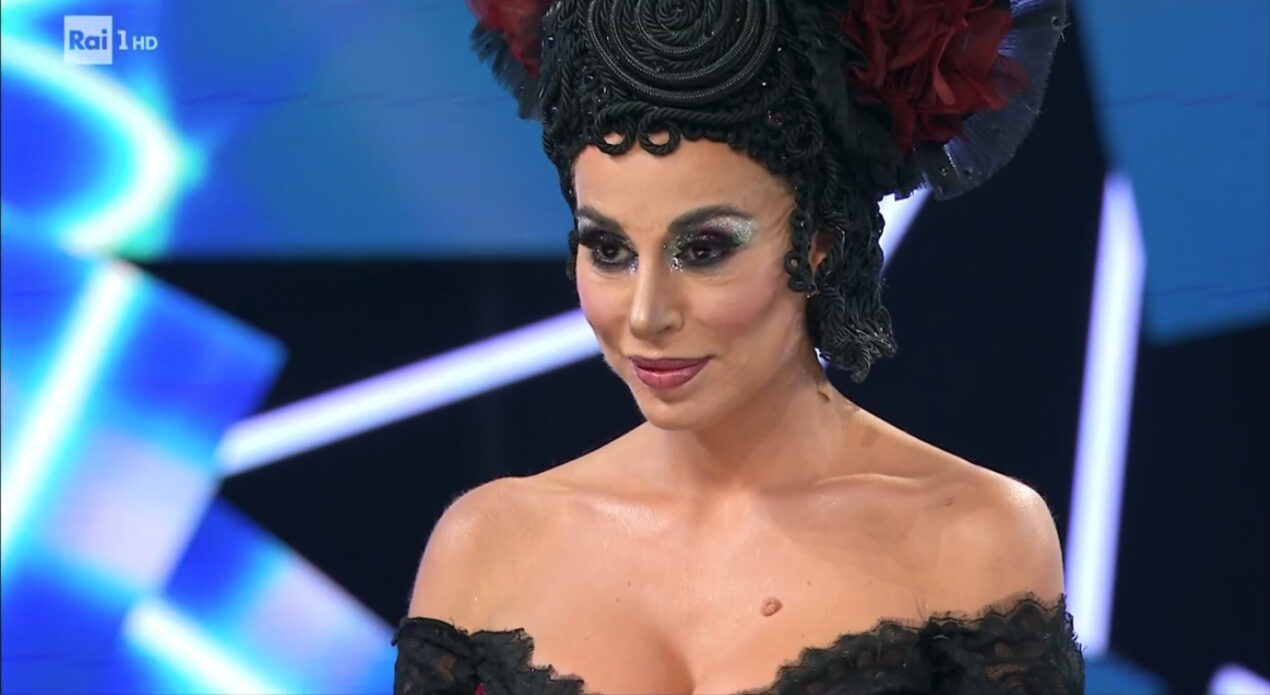 Valeria Marini si scaglia contro Cristiano Malgioglio: "Spaventosa?"