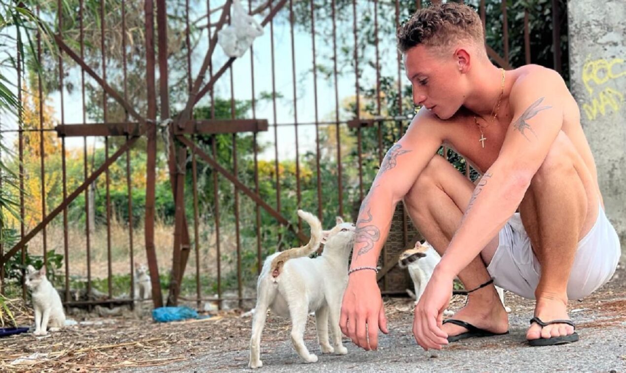 Wax, chi è il nuovo cantante di Amici 22