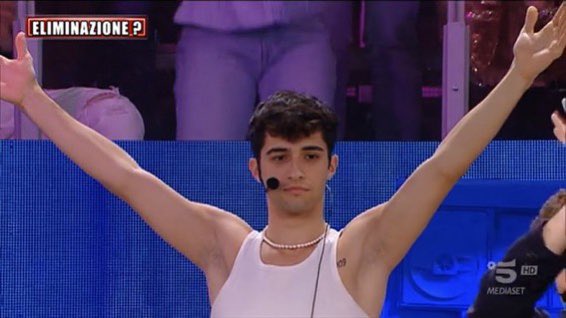 Gianmarco Petrelli vince una borsa di studio ad Amici 22 Gianmarco Petrelli vince una borsa di studio ad Amici 22