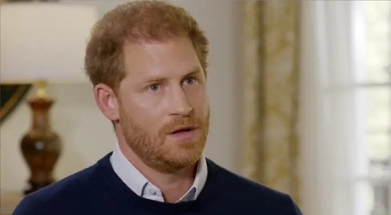 L'intervista del principe Harry sorprende tutti: "Mi ha buttato a terra"