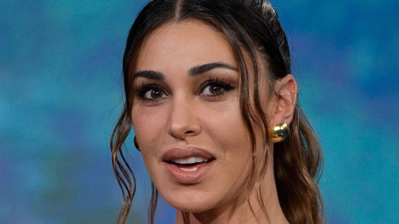 Belen è di nuovo incinta? L’indizio sul web Belen è di nuovo incinta? L’indizio sul web