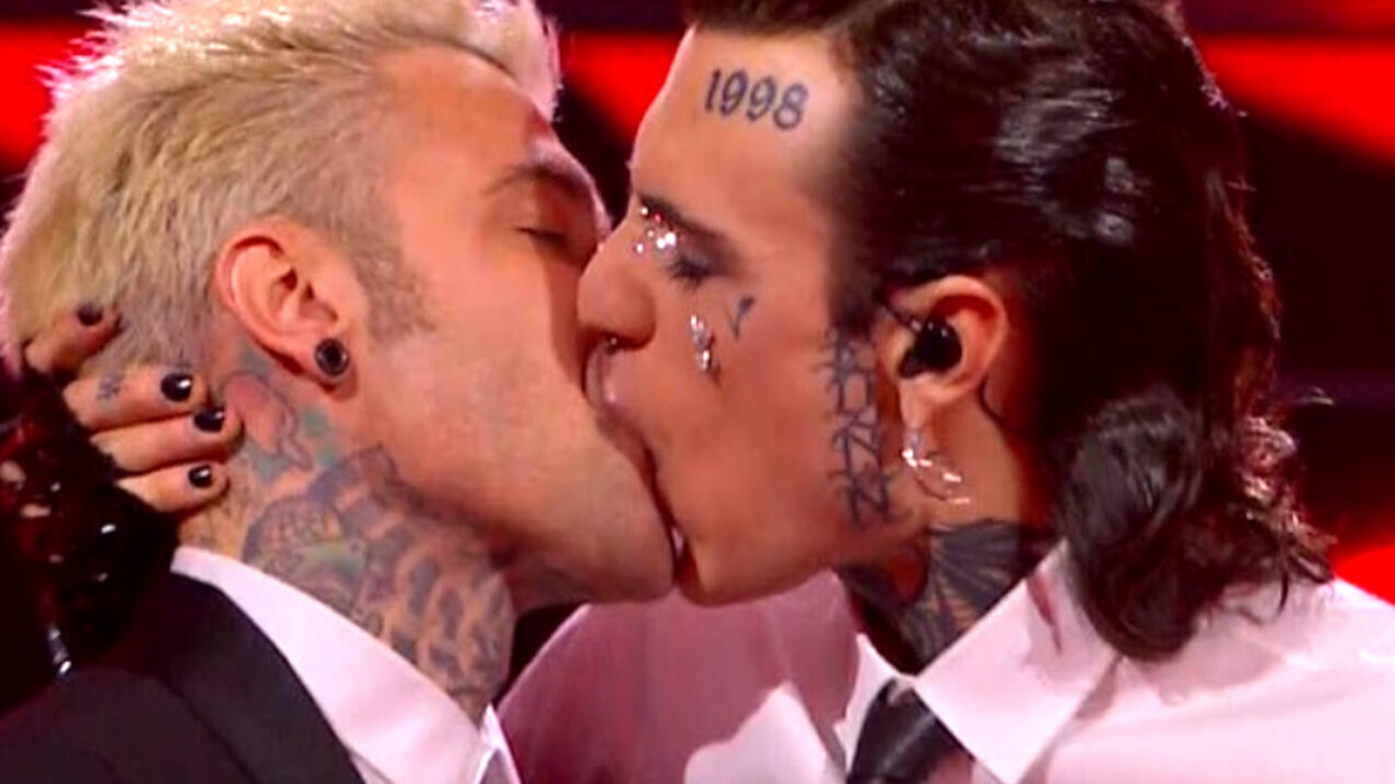 Bacio tra Fedez e Rosa Chemical a Sanremo: la giustizia prende una decisione