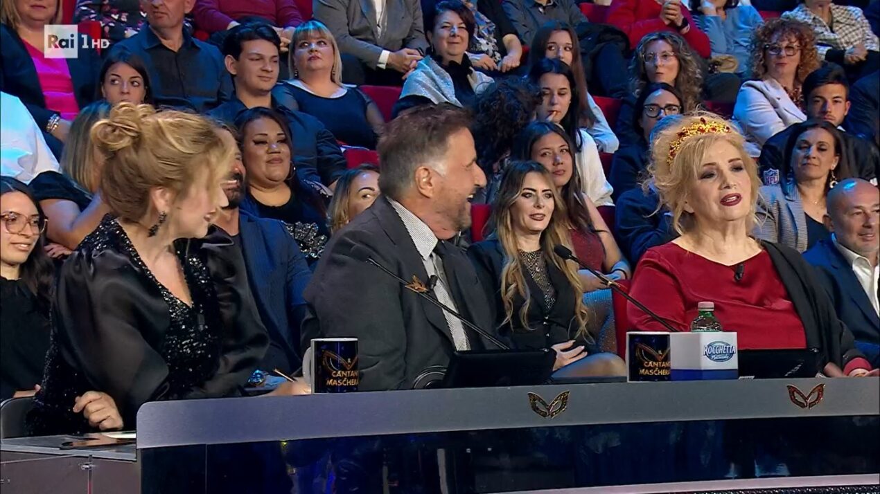 Il Cantante Mascherato 4, Iva Zanicchi si complimenta con Serena Bortone
