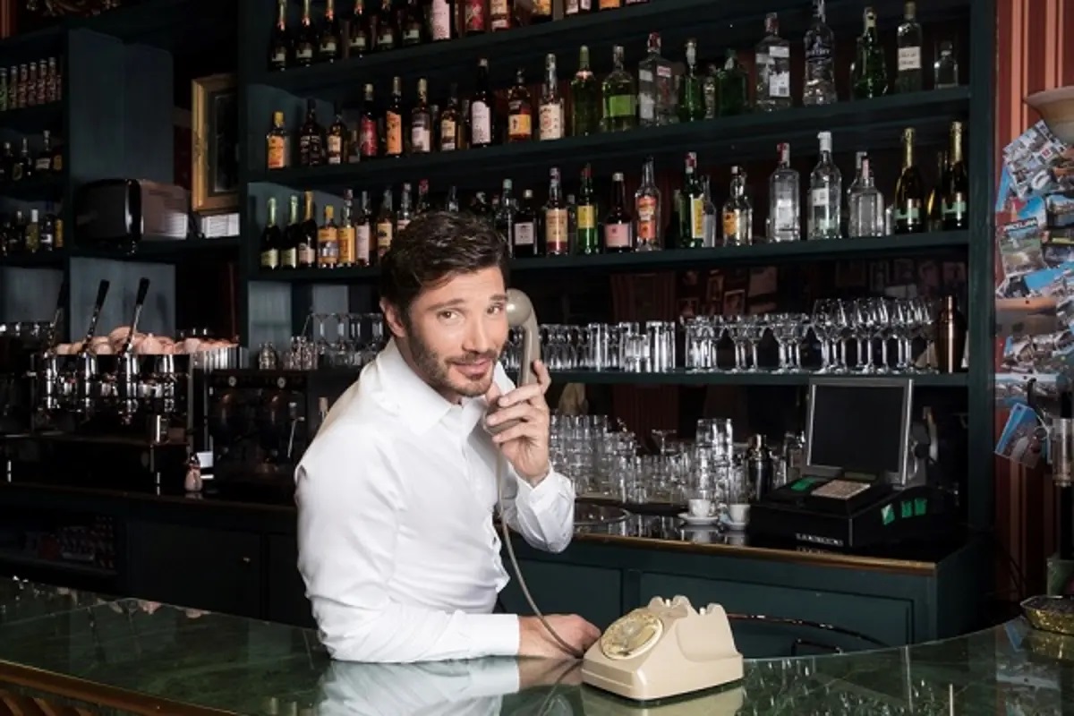 Dove guardare la replica di Bar Stella del 17 Maggio 2023 con Stefano De Martino