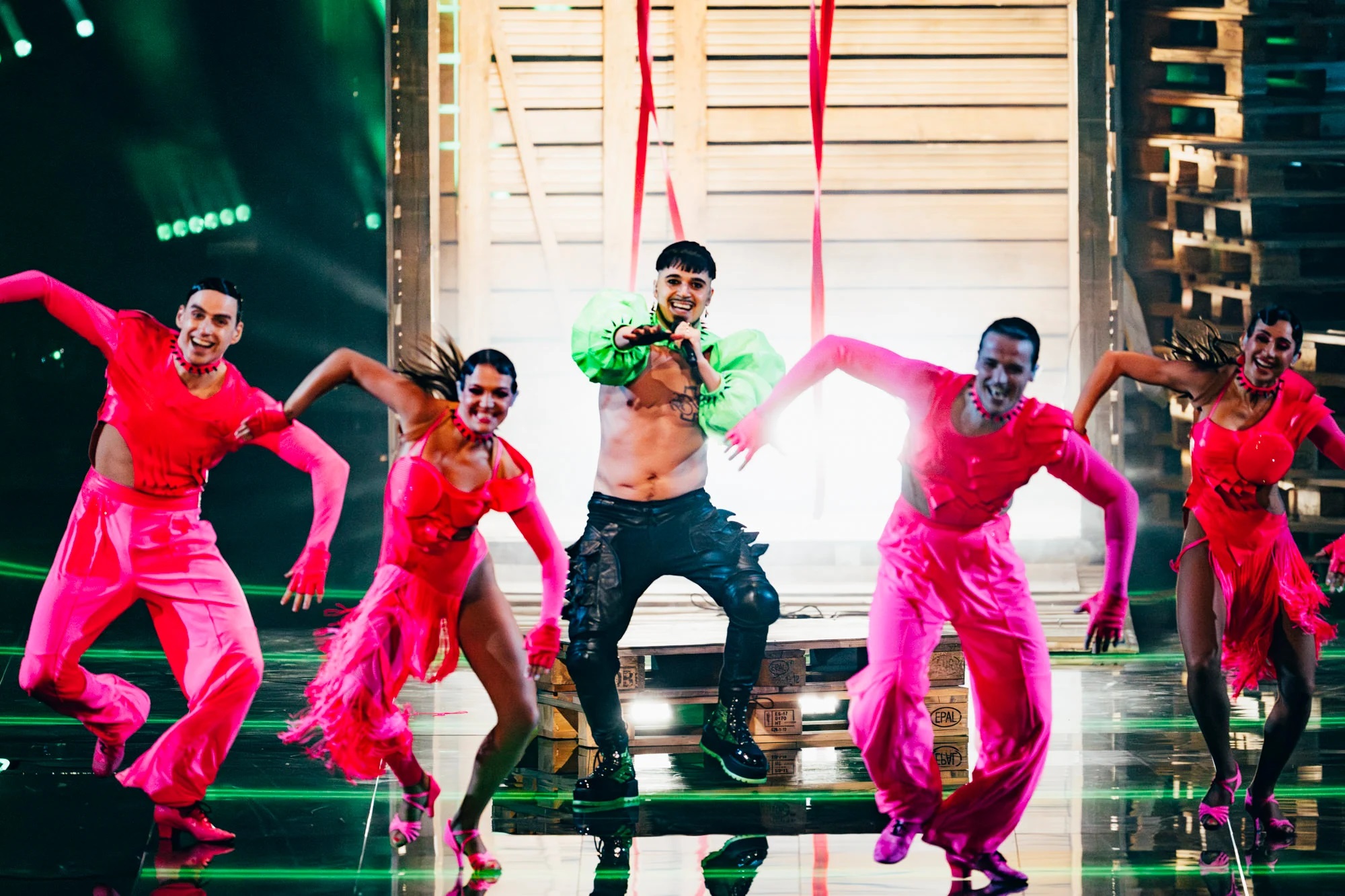 Käärijä porta il ritmo “Cha Cha Cha” all’Eurovision 2023 Cosa dice il