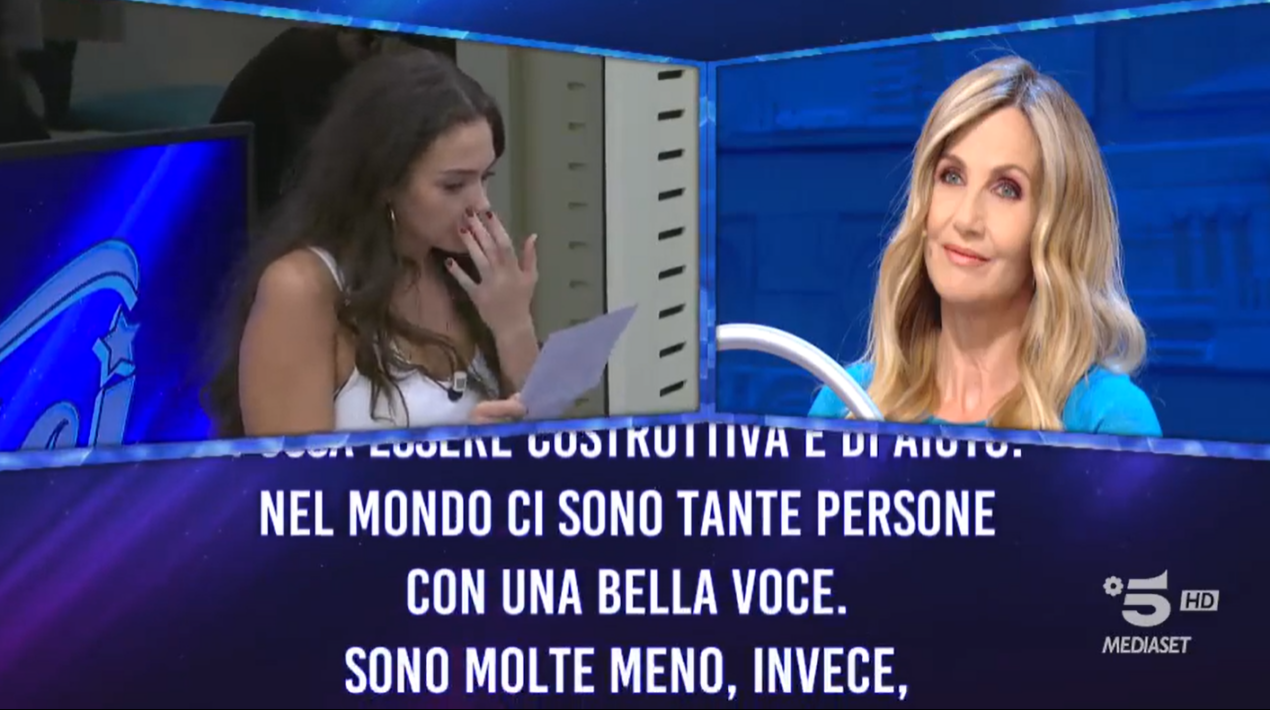 Amici 23, lettera della Cuccarini per Stella: finalmente un compito costruttivo?