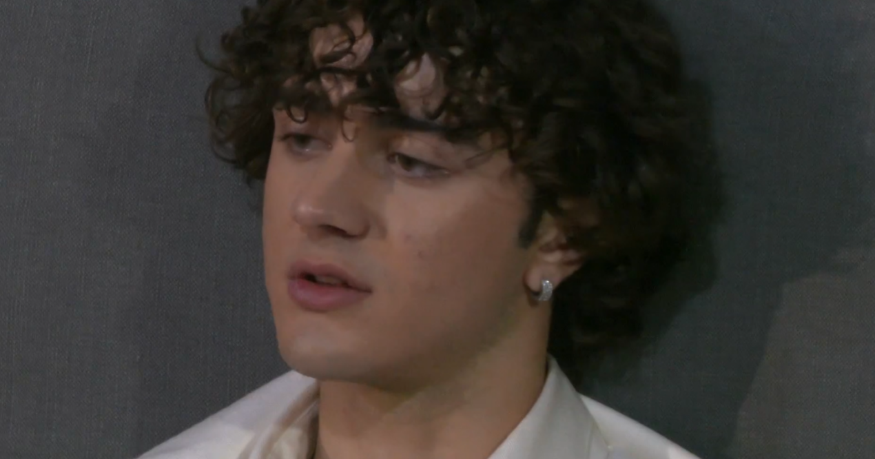 Ezio torna sui suoi passi, abbandonerà Amici 23? "Devo dare il posto ad un altro"