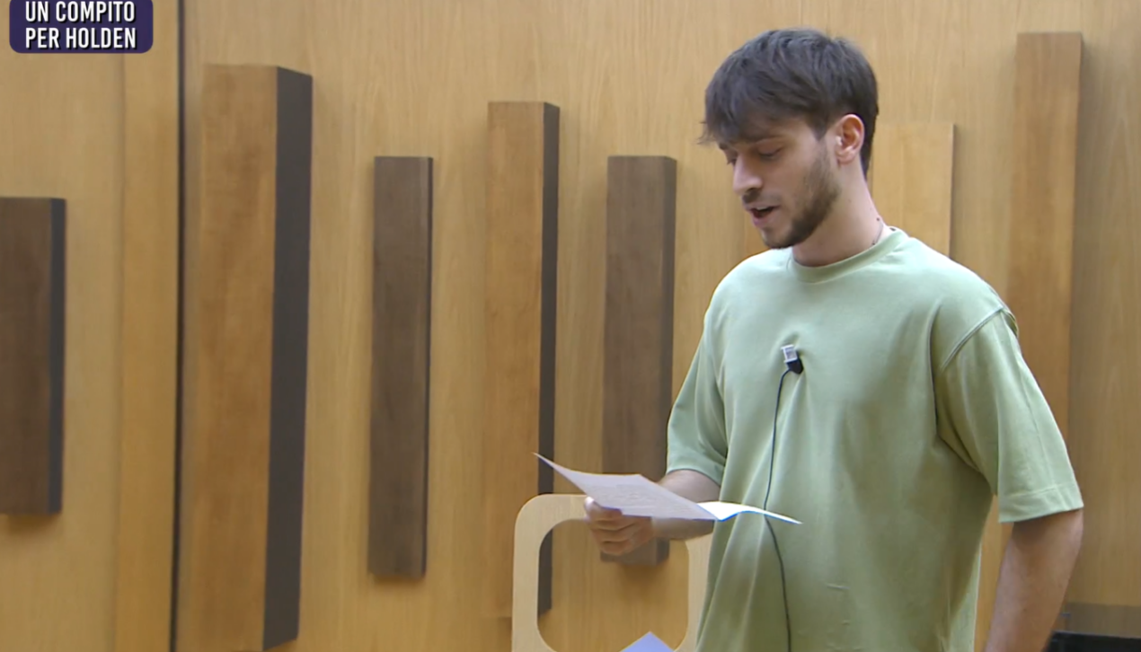 Anna Pettinelli vuole accendere un faro su Holden: cosa dovrà fare il cantante