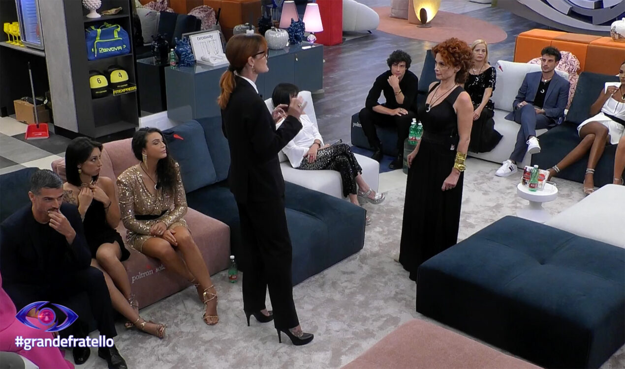 Jane Alexander contro Beatrice Luzzi: "Hai detto cose brutte su di me!"