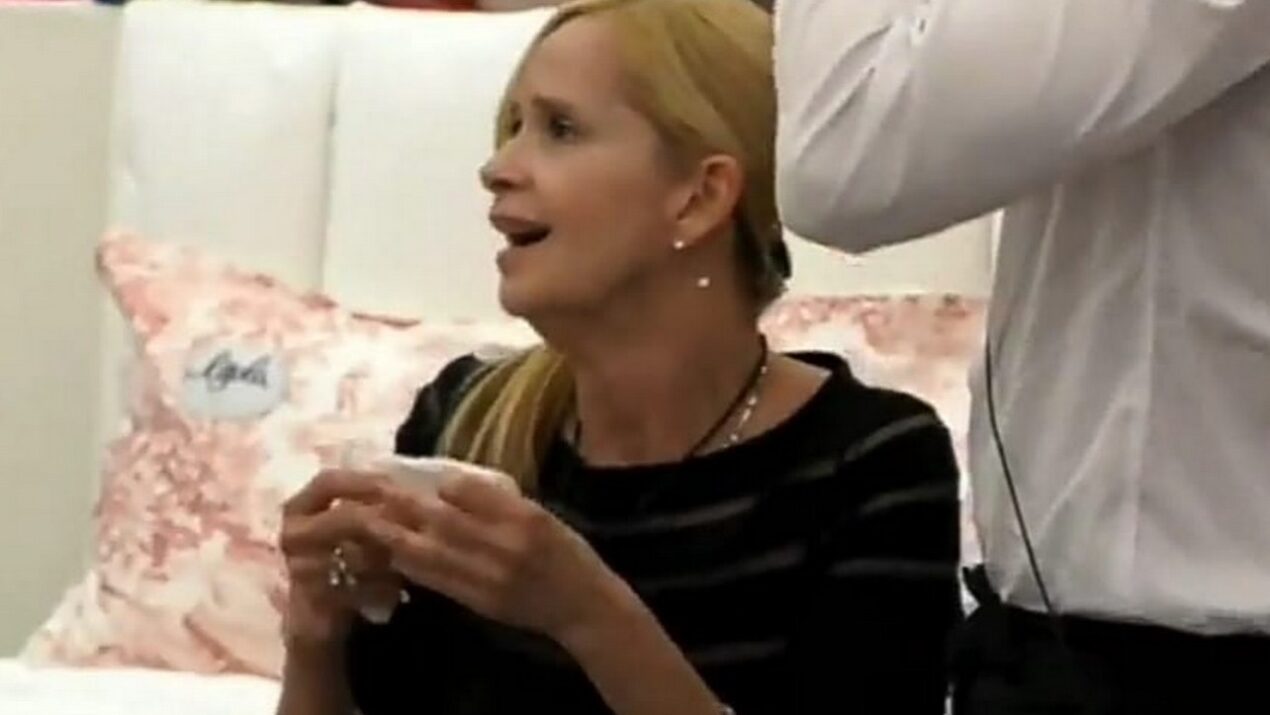 Fantasmi al GF? Grecia Colmenares in lacrime: "Uno spirito mi abbracciava"